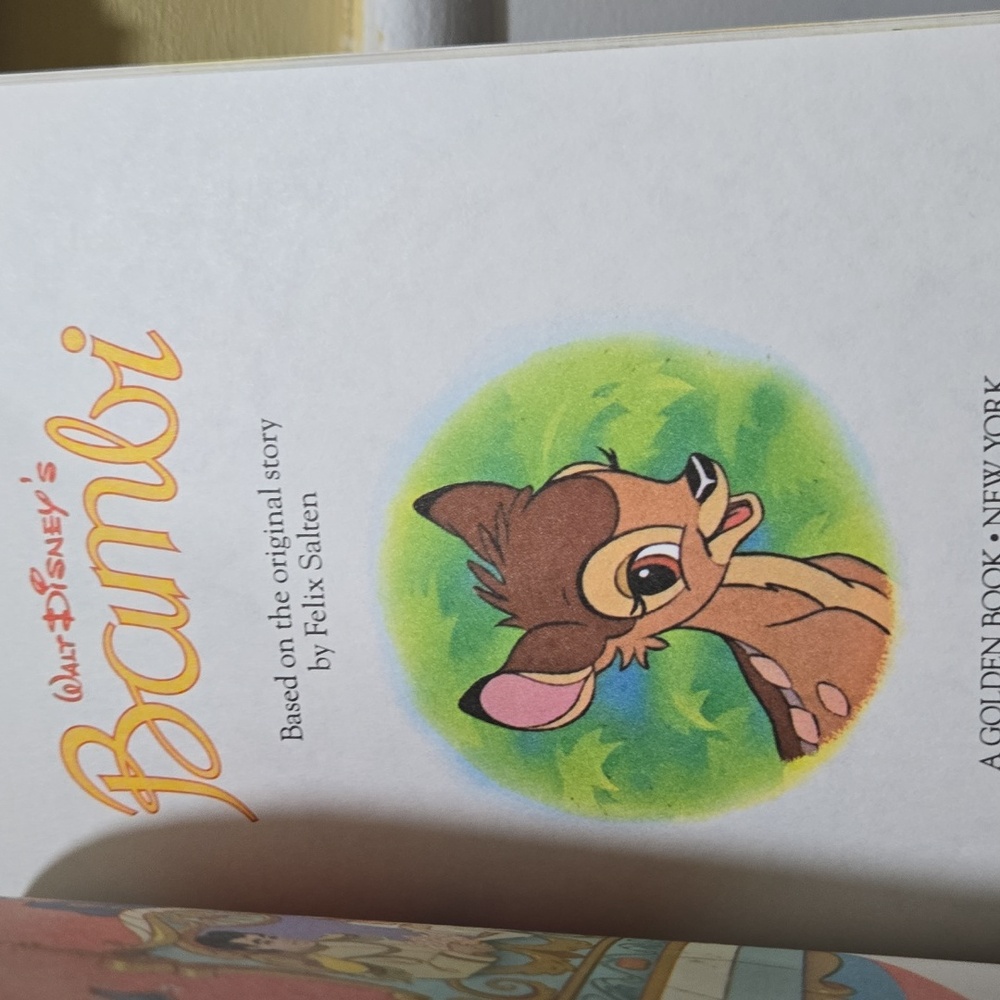 Disney Friends Storybook with Snow White, Bamby, Pinocchio, and Cindirella - Picture 4 of 8